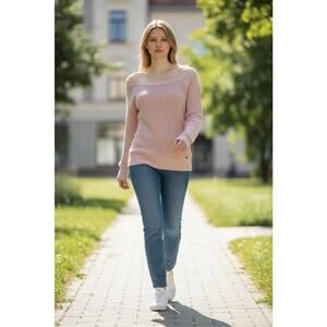 Sweater - Guess - Pale Pink and Perfect for Valentines 💝 Day